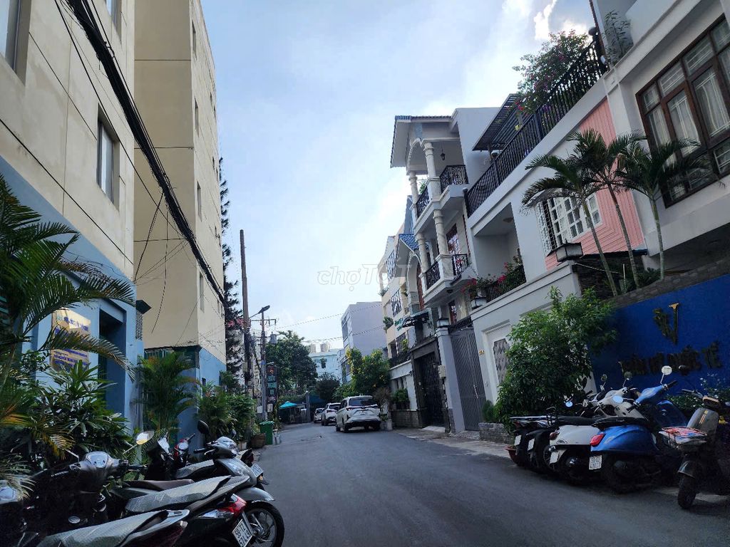 BIỆT THỰ CŨ 2 TẦNG – VỊ TRÍ ĐẮC ĐỊA NG. VĂN TRỖI – NG. TRỌNG TUYỂN. Mua bán nhà ở tại Quận Phú Nhuận Tp Hồ Chí Minh được đăng bởi Trần Thị Thu hình 1