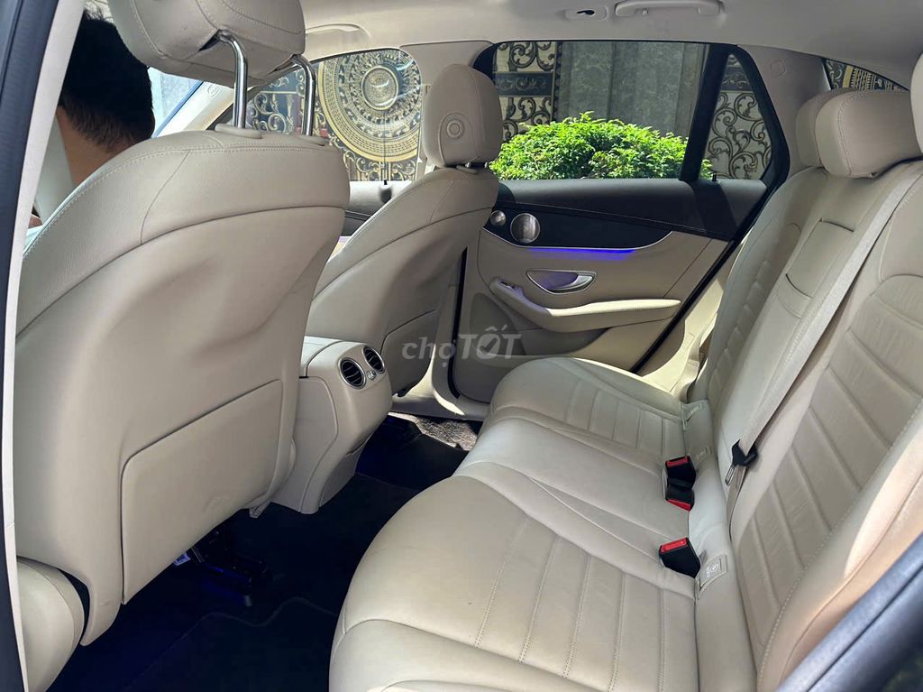 Mercedes GLC300 4Matic 2022 siêu lướt 21000 km