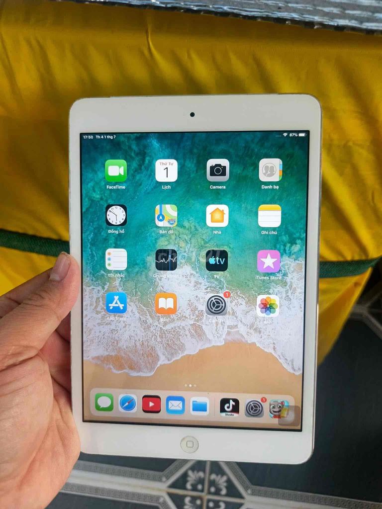 Apple iPad mini 2 16GB Bạc. Mua bán Máy tính bảng tại Quận Ninh Kiều Cần Thơ được đăng bởi សុវណ្ណ ថា hình 1