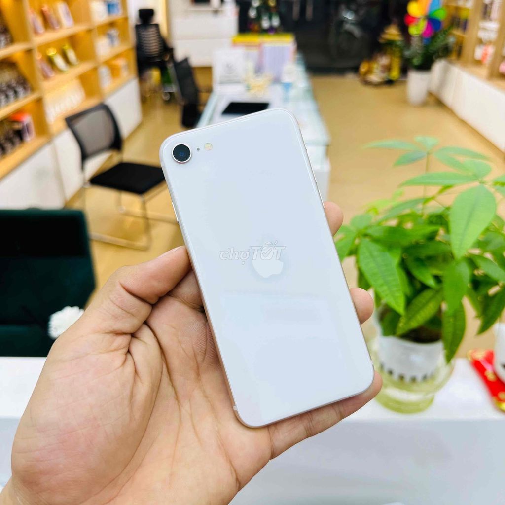 🍎iPhone SE3 128GB Trắng hình thức 99% P100👇