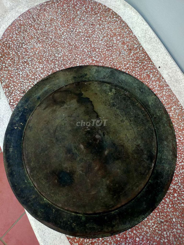 Mâm đồng cổ tròn 59.5cm Cổ. Mua bán Đồ sưu tầm, đồ cổ tại Huyện Đan Phượng Hà Nội được đăng bởi Bùi Mạnh Thắng  hình 1