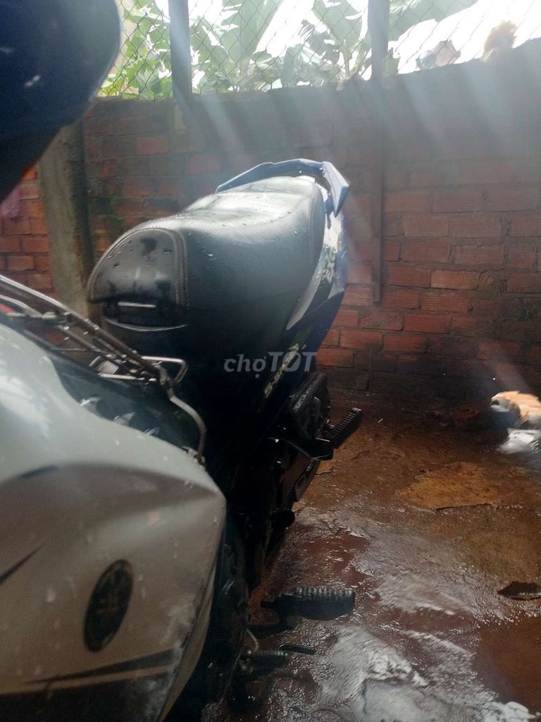 Xe máy Yamaha Exciter 2011 côn tay zin êm. Mua bán Xe máy tại Thị xã Phước Long Bình Phước được đăng bởi văn phú hình 4