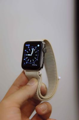 Apple Watch 42mm Series 3 GPS (Thương lượng). Mua bán Thiết bị đeo thông minh tại Quận Ninh Kiều Cần Thơ được đăng bởi Tuan Vo