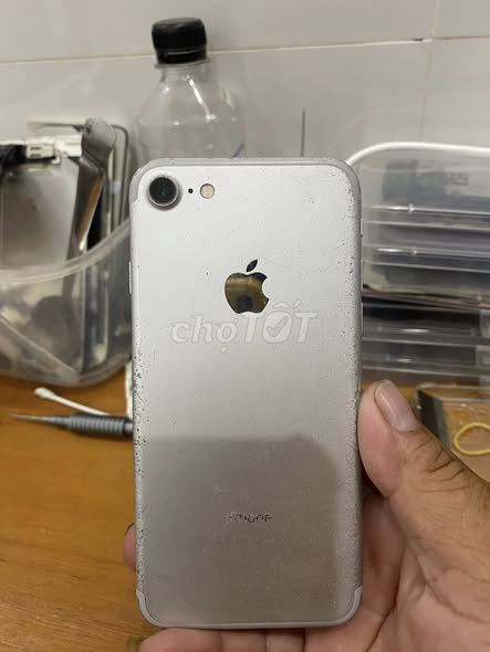 Apple iPhone 7 Bạc Hỏng màn hình. Mua bán Điện thoại tại Quận 1 Tp Hồ Chí Minh được đăng bởi Hội Đồ Điện Tử hình 1