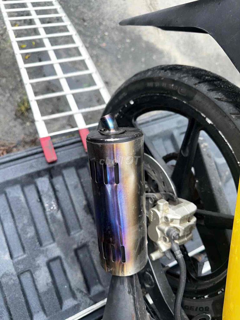 Satria 2000 xác zin giấy zin k phải xe ráp nha ae. Mua bán Xe máy tại Quận Ba Đình Hà Nội được đăng bởi Hien hình 10