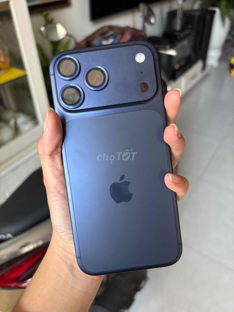 iPhone 17 Pro Max 256GB Xanh. Mua bán Điện thoại tại Quận 4 Tp Hồ Chí Minh được đăng bởi Thuỷ hình 1