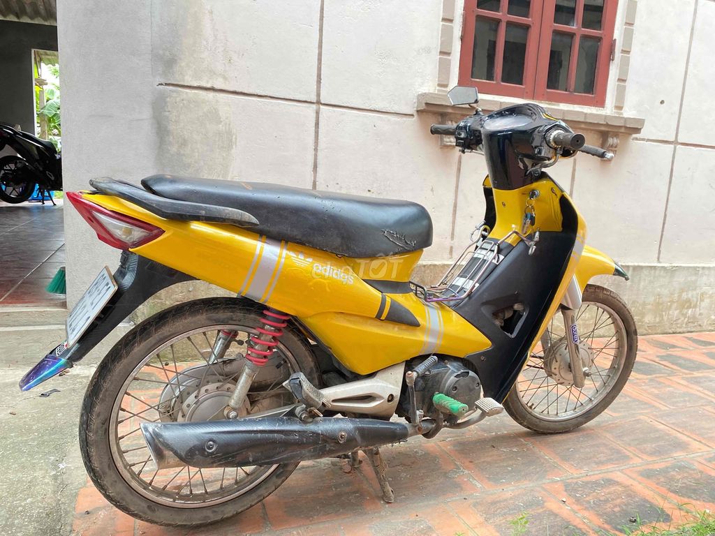 Cần bán wave a 2011 máy zin phù hợp sv chở hàng. Mua bán Xe máy tại Huyện Khoái Châu Hưng Yên được đăng bởi Đạt Lê hình 7