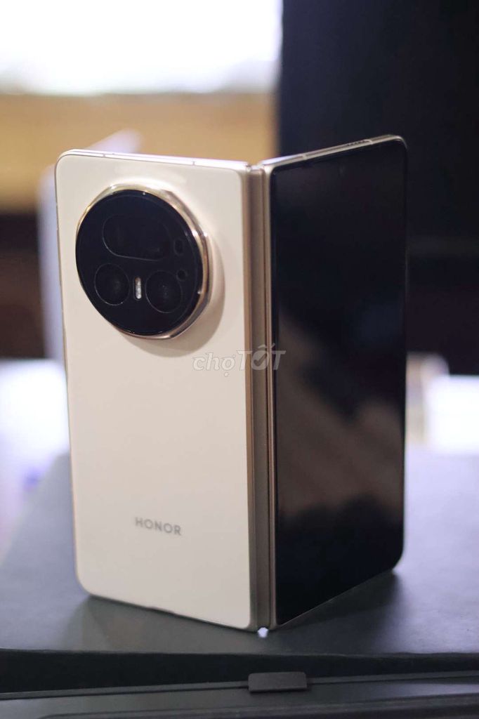 Honor Magic V5 Trắng Đã qua sử dụng. Mua bán Điện thoại tại Thành phố Thủ Dầu Một Bình Dương được đăng bởi LakMobile  hình 1