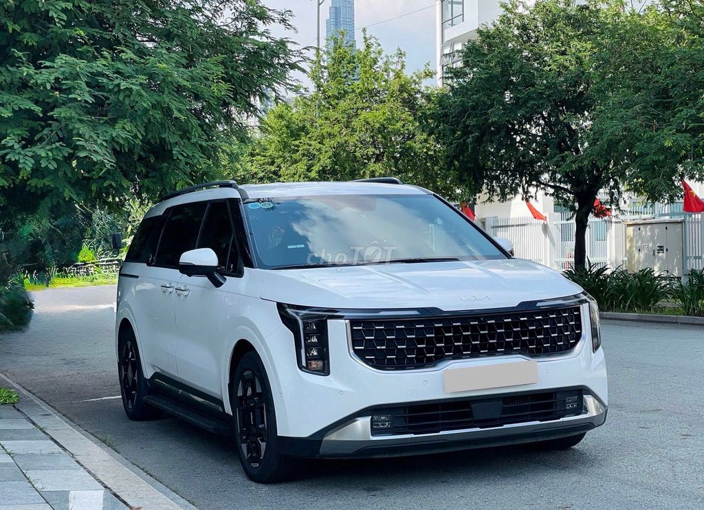 Kia Carnival Premium 2.2D 8S 2025 - 45000 km. Mua bán Ô tô tại Quận Tân Bình Tp Hồ Chí Minh được đăng bởi ĐỨC XE LƯỚT hình 3