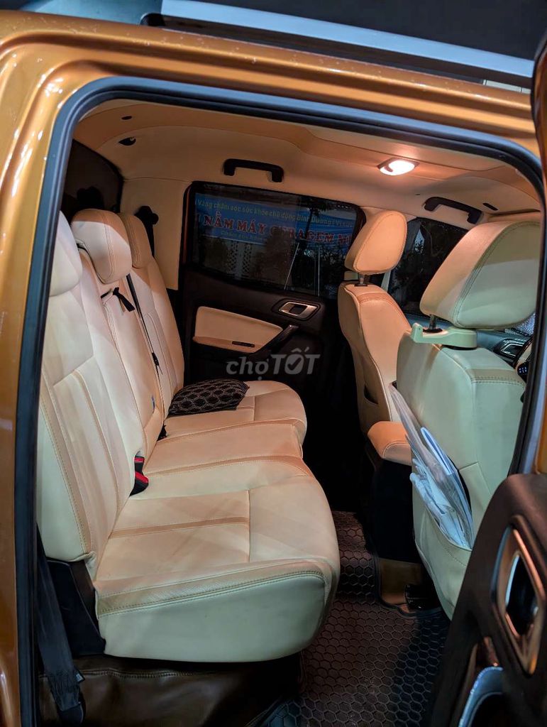 2019 WLIDTRACK 2.0 4x4 AT - 113000 km. Mua bán Ô tô tại Thành phố Thủ Dầu Một Bình Dương được đăng bởi Tân hình 3