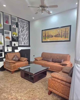 Аренда · 4 комн. · 180 м² · Quận Hải Châu, ул. Đường Nguyễn Tất Thành