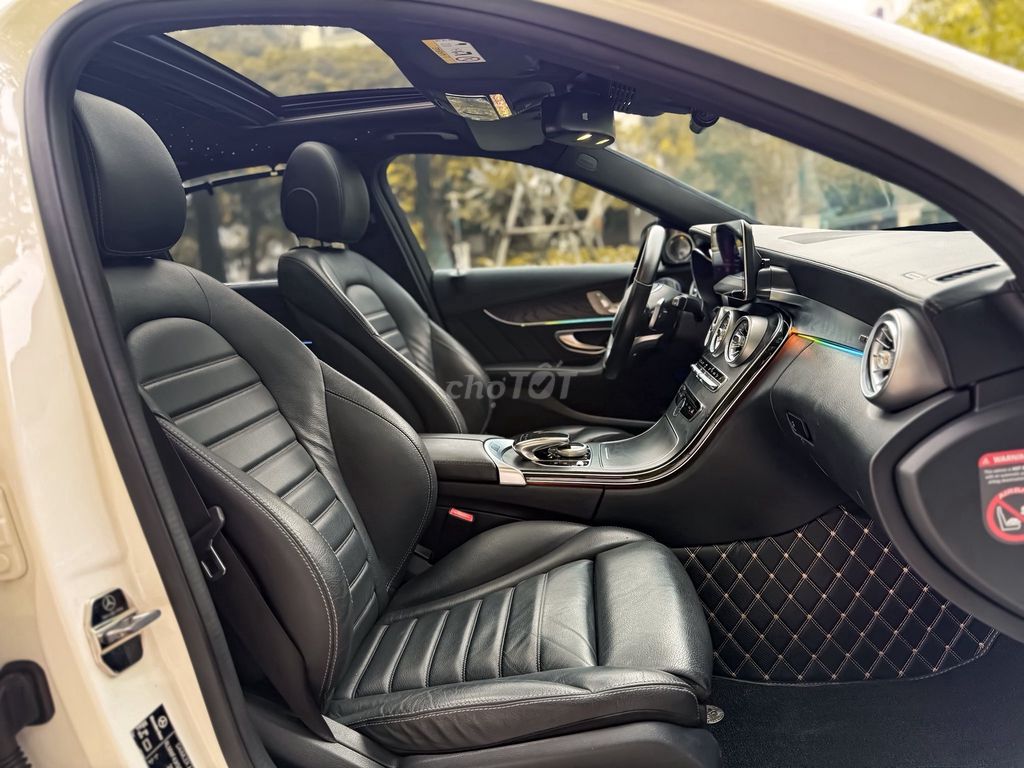 MERCEDES BENZ C300 AMG 2016 Độ Full Option Cực Đẹp. Mua bán Ô tô tại Quận Tây Hồ Hà Nội được đăng bởi Nguyễn Hoàng Sơn hình 11