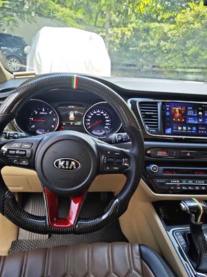 Kia Sedona 2019 Platium D - 102000 km