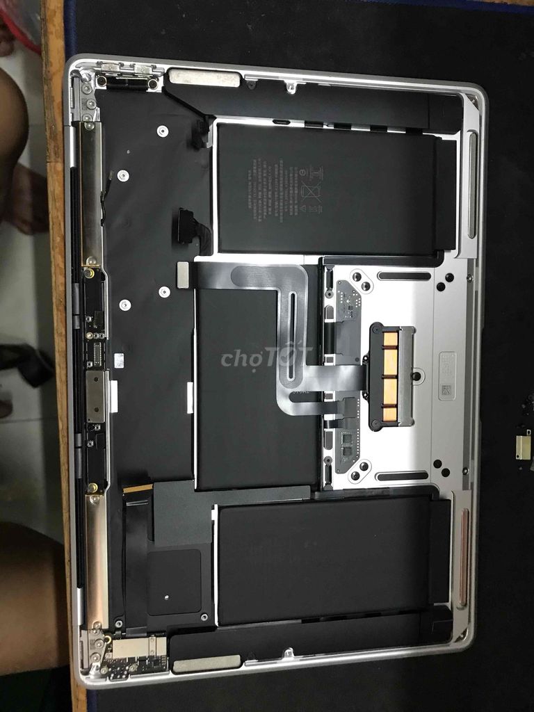 Xác MacBook Air M1 không Main mới 98%. Mua bán Laptop tại Quận 8 Tp Hồ Chí Minh được đăng bởi Nguyễn Khánh Minh hình 1