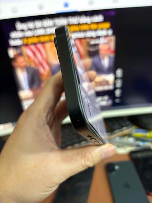 Apple iPhone 14 Plus 128GB Đen quốc tế zin keng