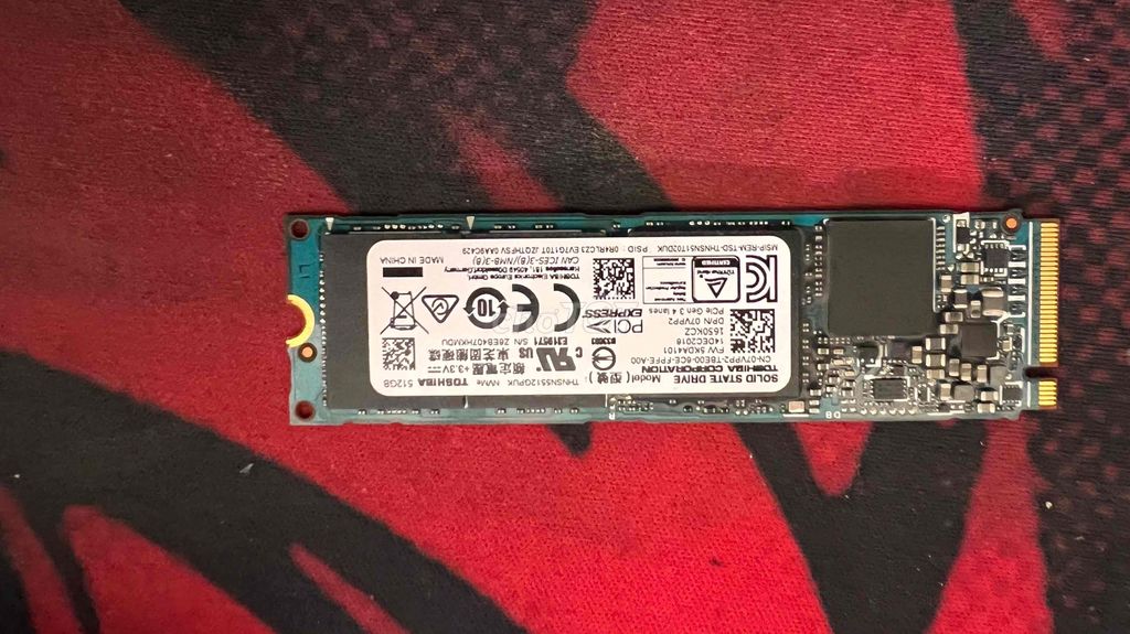 cần bán ssd nvme toshiba 512G