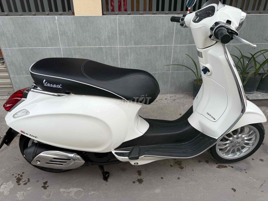 2015 đèn vuon xe đep may zin êm xe đúng chủ. Mua bán Xe máy tại Quận Ninh Kiều Cần Thơ được đăng bởi CHXM Thanh Hồng hẻm 233 hình 1