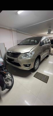 Toyota Innova 2012 2.0V - 12500 km. Mua bán Ô tô tại Quận 4 Tp Hồ Chí Minh được đăng bởi đặng chấn nguyên