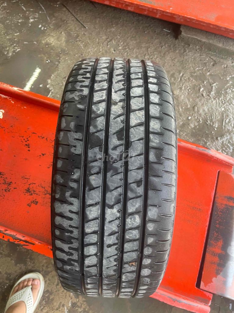 Lốp xe ô tô 235/45R18. Mua bán Phụ tùng xe tại Thành phố Châu Đốc An Giang được đăng bởi Võ Quốc Vinh hình 2