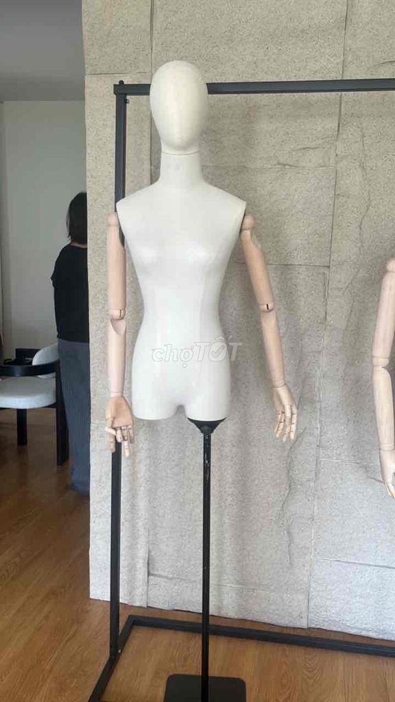 Manocanh Nữ Vải Gỗ Kim loại Trắng. Mua bán Đồ chuyên dụng, Giống nuôi trồng tại Thành phố Thủ Đức Tp Hồ Chí Minh được đăng bởi Thanh Xuân hình 1