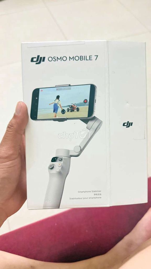 Gimbal DJI Osmo Mobile 7 Xám. Mua bán Phụ kiện (Màn hình, Chuột...) tại Quận Kiến An Hải Phòng được đăng bởi Ngô Hưng hình 1