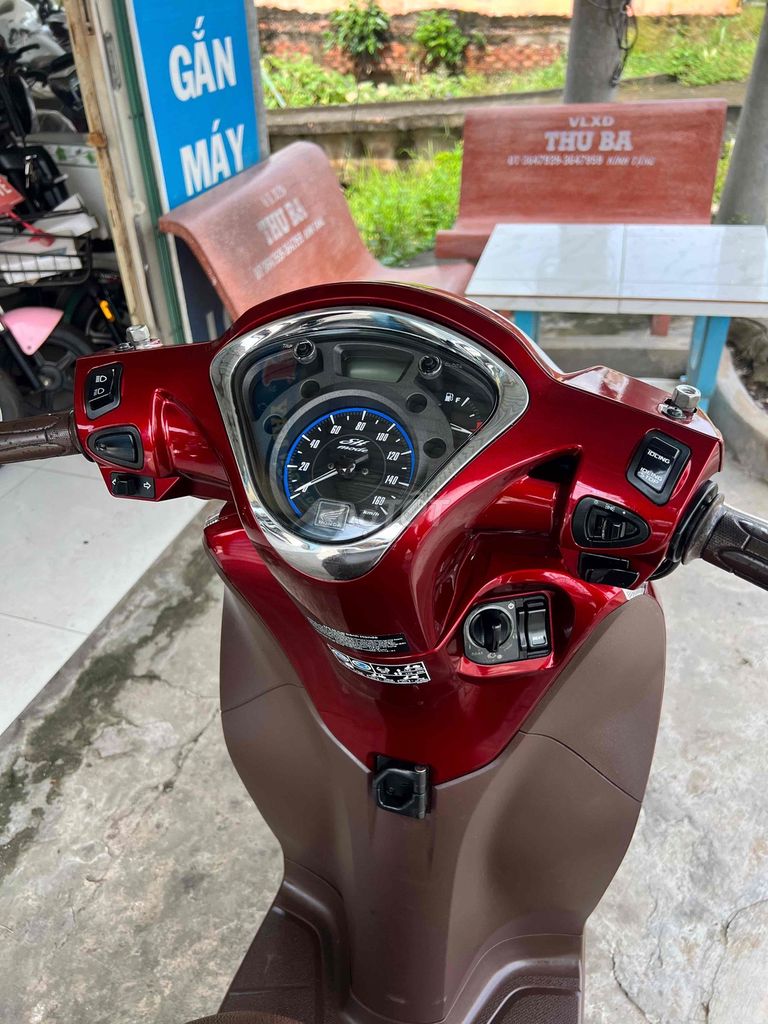 SH mode khoá Smakey Đẹp Zin (trả góp). Mua bán Xe máy tại Huyện Lai Vung Đồng Tháp được đăng bởi Cửa Hàng Xe Gắn Máy PHONG uy tín hình 6