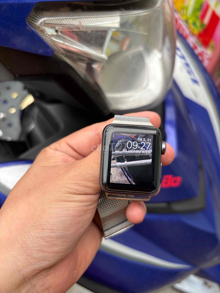 Apple Watch Series 3 38mm GPS Xám. Mua bán Thiết bị đeo thông minh tại Thành phố Hải Dương Hải Dương được đăng bởi Đinh Thắng hình 1