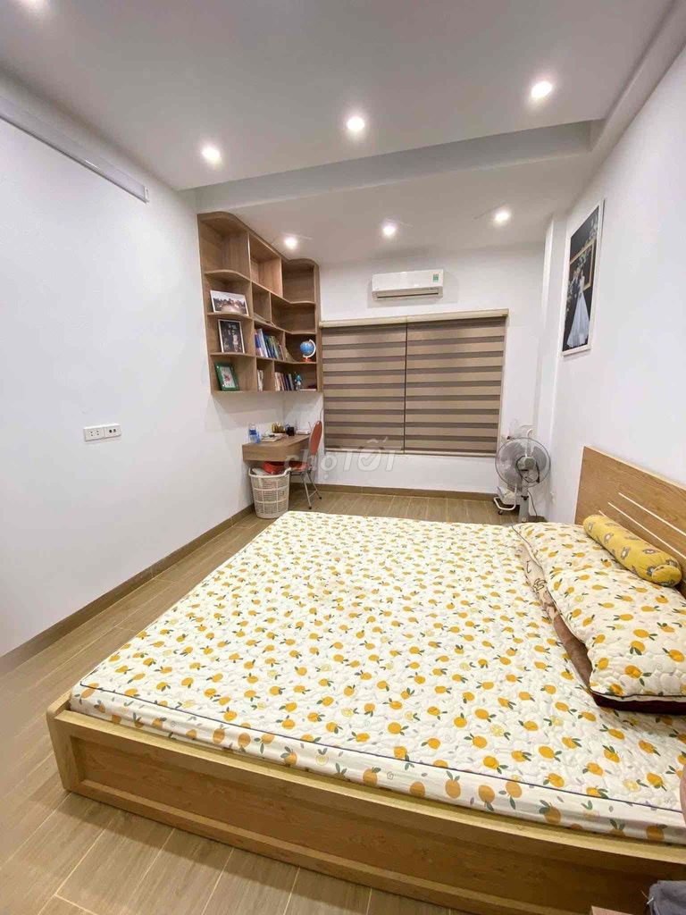 Hiếm Trương Định 30m , căn góc cực thoáng ngõ ba gác rất gần phố tiện