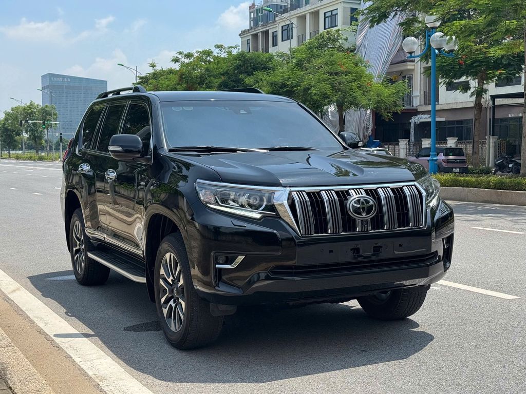 Toyota Land Cruiser Prado 2.7 2019 model 2020. Mua bán Ô tô tại Quận Thanh Xuân Hà Nội được đăng bởi Nguyễn Tuấn Hoàng hình 2