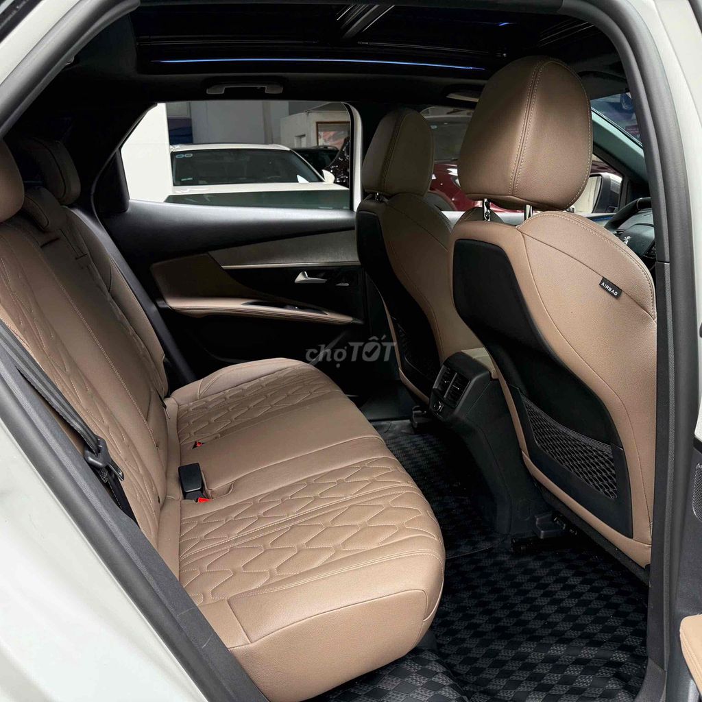 CẦN BÁN PEUGEOT 3008 GT-Nine SX 4/2025 SIÊU LƯỚT. Mua bán Ô tô tại Quận Bắc Từ Liêm Hà Nội được đăng bởi Mr PHÁT THÁI HÀ AUTO hình 12
