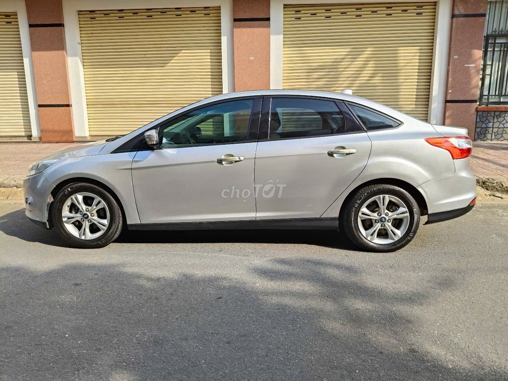 Ford Focus 2012 1.8 AT - 79000 km