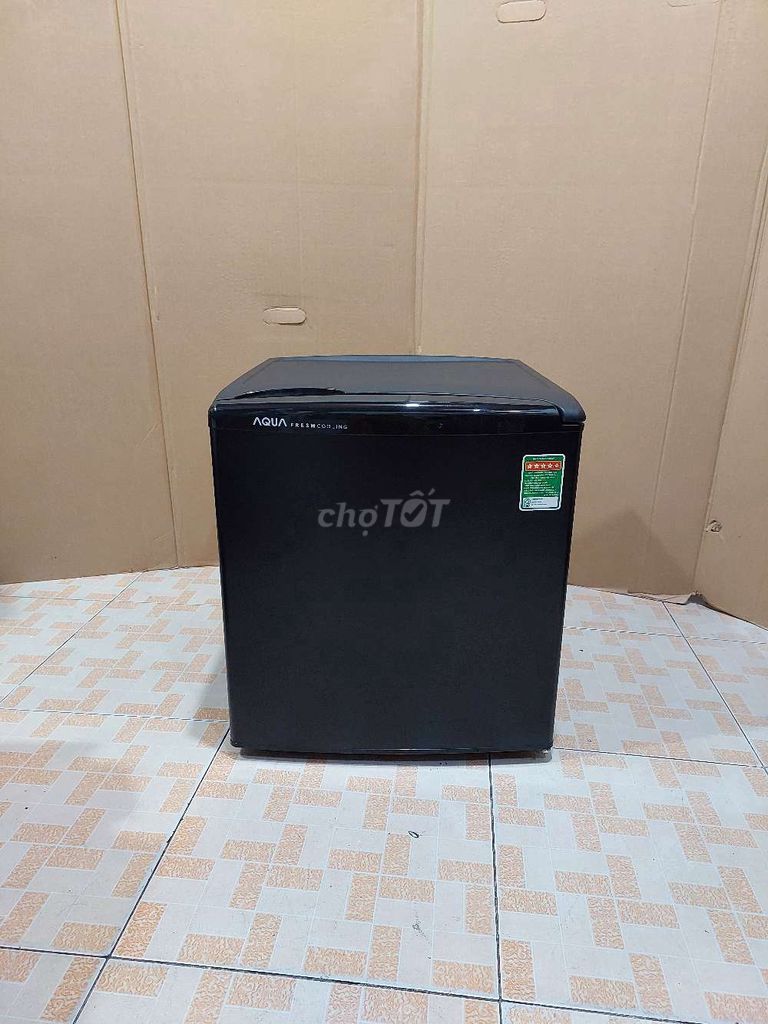 Tủ lạnh Aqua 59P2N đời mới, 1 ngăn nhỏ gọn.. Mua bán Tủ lạnh tại Quận Tân Phú Tp Hồ Chí Minh được đăng bởi ĐỨC hình 1