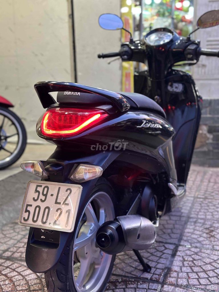 Yamaha Janus 125 Đời 2017 . BSTP. Mua bán Xe máy tại Quận Phú Nhuận Tp Hồ Chí Minh được đăng bởi Ngọc Huy hình 4