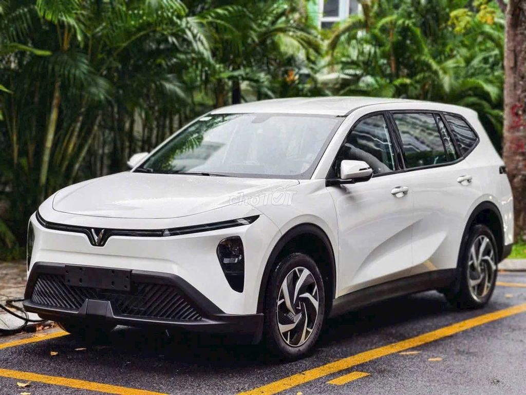 VinFast Limo Green 7 chỗ. Mua bán Ô tô tại Thành phố Thuận An Bình Dương được đăng bởi Chí Bằng Vinfast hình 4