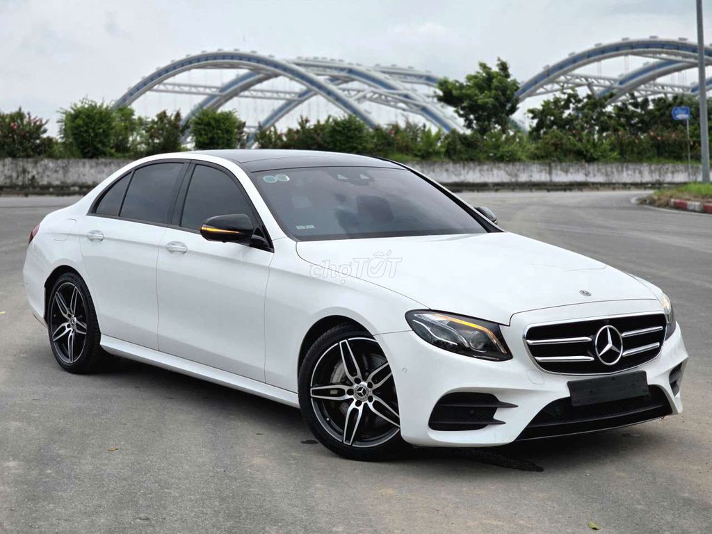 Mercedes E300 AMG Siêu Lướt 40000 KM. Mua bán Ô tô tại Quận Long Biên Hà Nội được đăng bởi Anh Tuấn hình 1