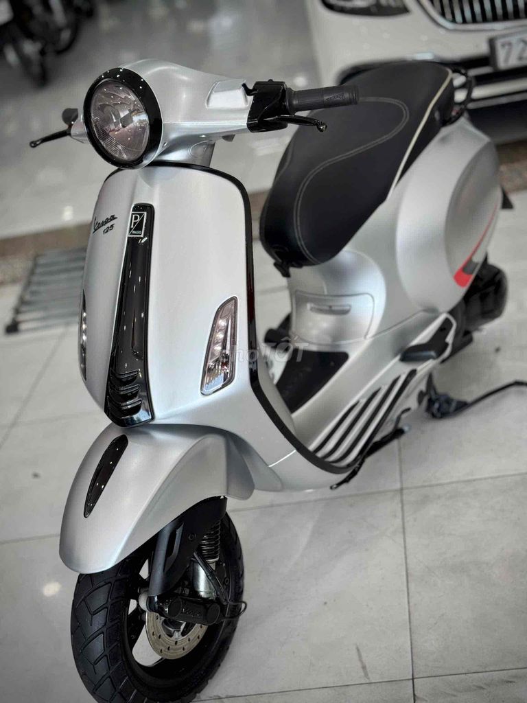 Vespa125 2015 zin êm ( Hỗ trợ Trả GÓP 0 Đồng )