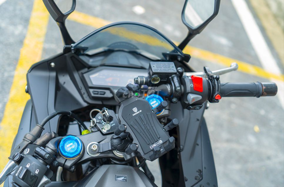 CBR150r 2024 Đen tem vàng đồng bản đặc biệt. Mua bán Xe máy tại Thành phố Thủ Đức Tp Hồ Chí Minh được đăng bởi Quân Vũ hình 9