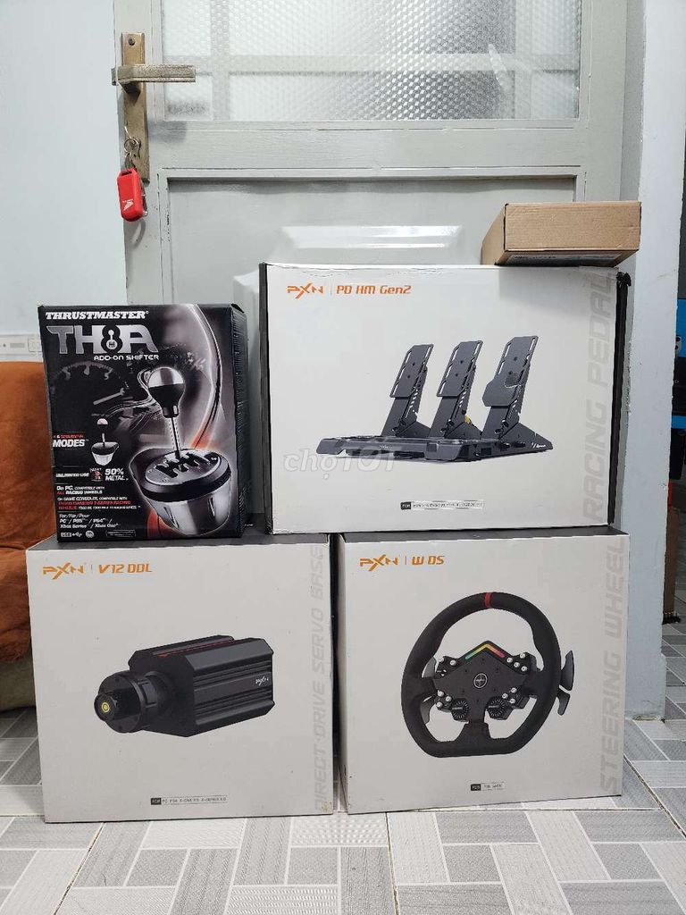 Vô lăng chơi game PXN V12 Lite Đen. Mua bán Thiết bị chơi game tại Quận 10 Tp Hồ Chí Minh được đăng bởi Matthew hình 1