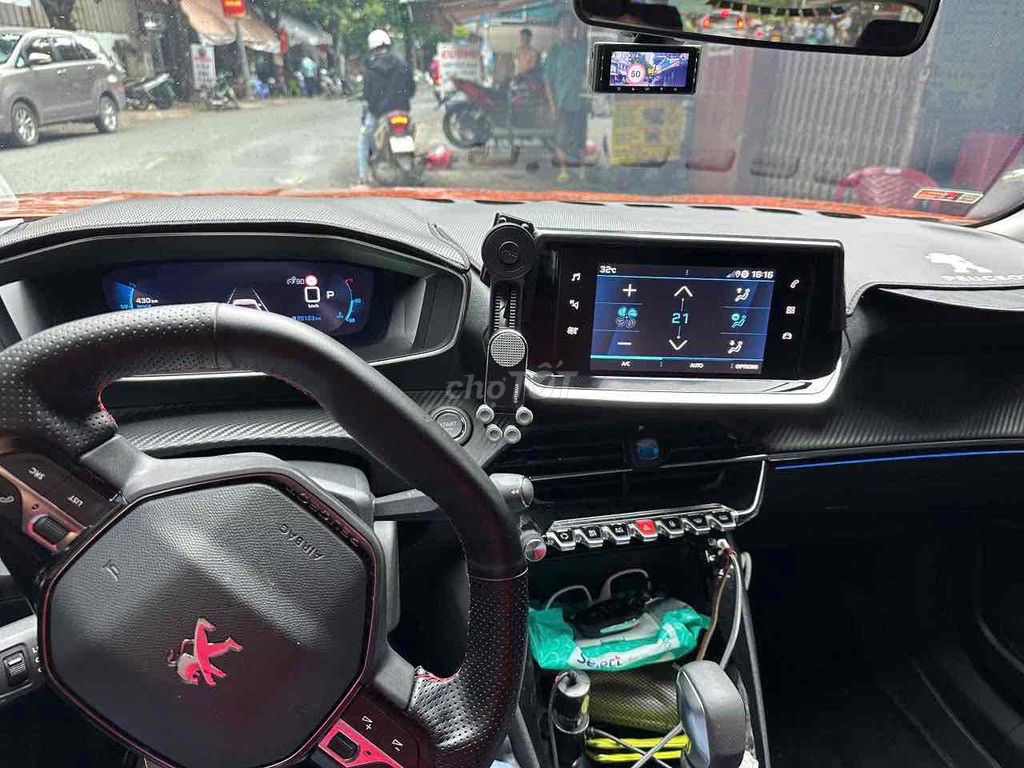 Peugeot 20***3 km. Mua bán Ô tô tại Quận 10 Tp Hồ Chí Minh được đăng bởi QUEEN MOBILE 2 hình 2