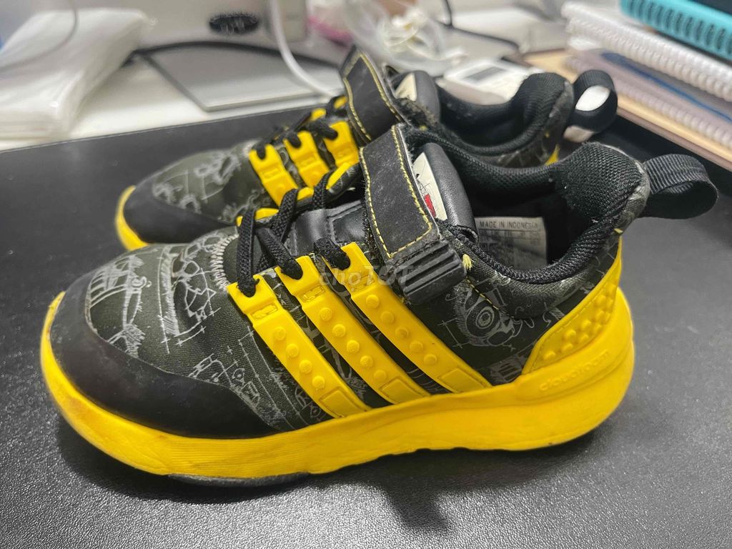 Giày adidas lego auth cho bé size 28 mới 80%