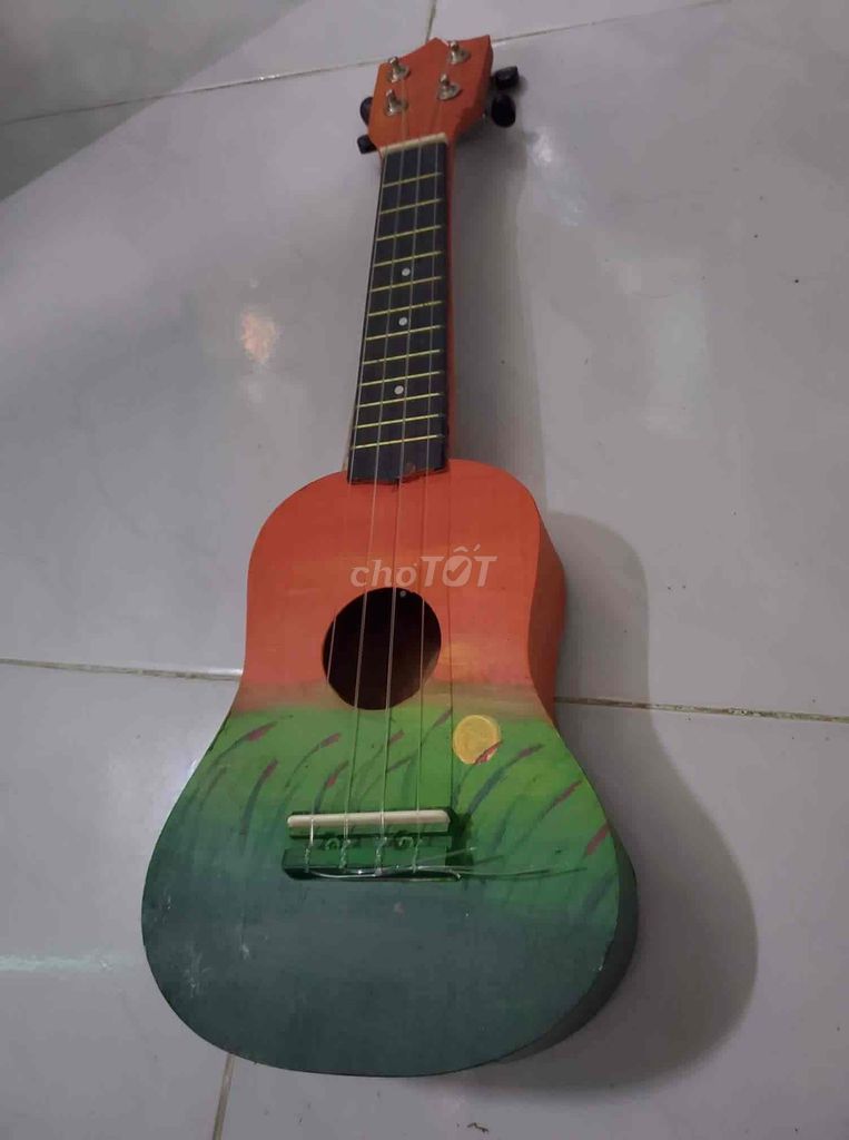 Bán ukulele như hình