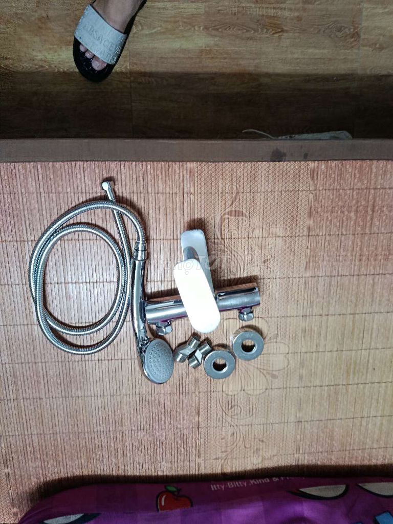 Sen tắm Piacenza thân đồng mới lắp . Mua bán Thiết bị vệ sinh, nhà tắm tại Quận Ba Đình Hà Nội được đăng bởi Trân Dưỡng hình 1