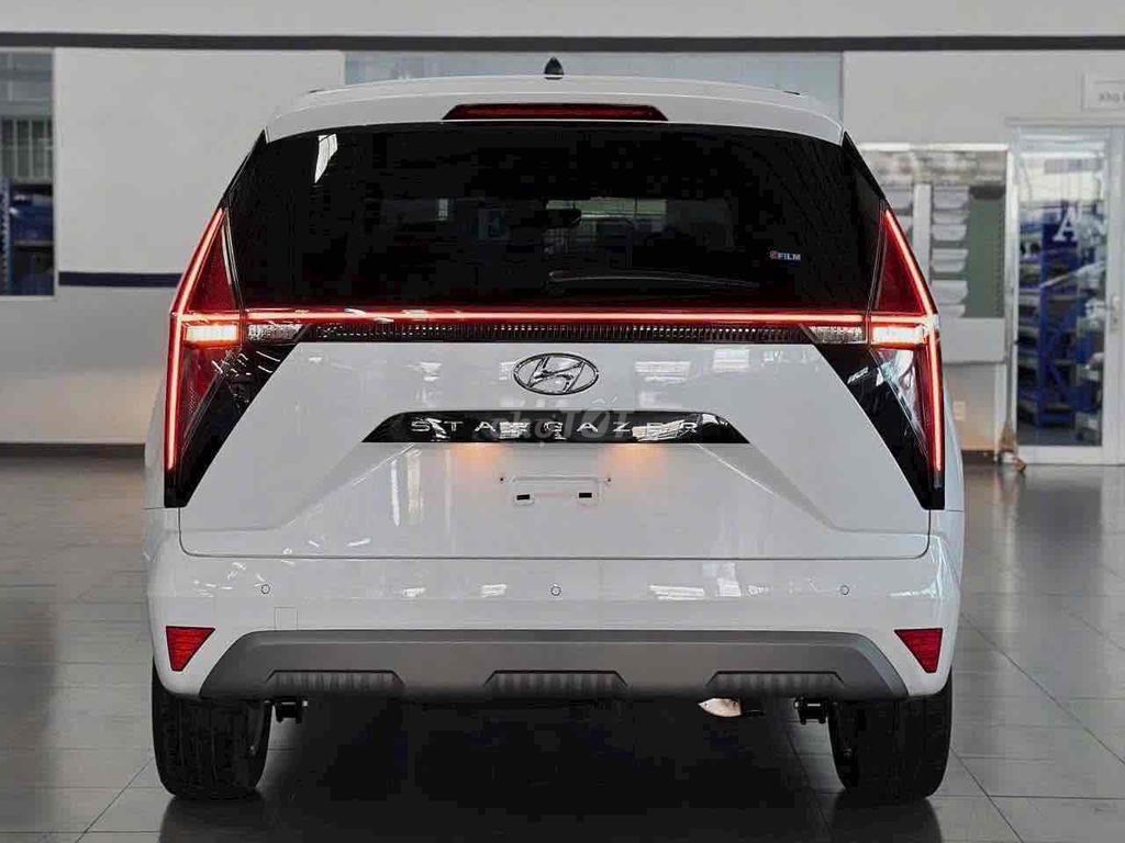 Xe 07 chỗ - Số tự động - 79tr có xe. Mua bán Ô tô tại Huyện Càng Long Trà Vinh được đăng bởi Đạt Hyundai Bến Tre hình 4