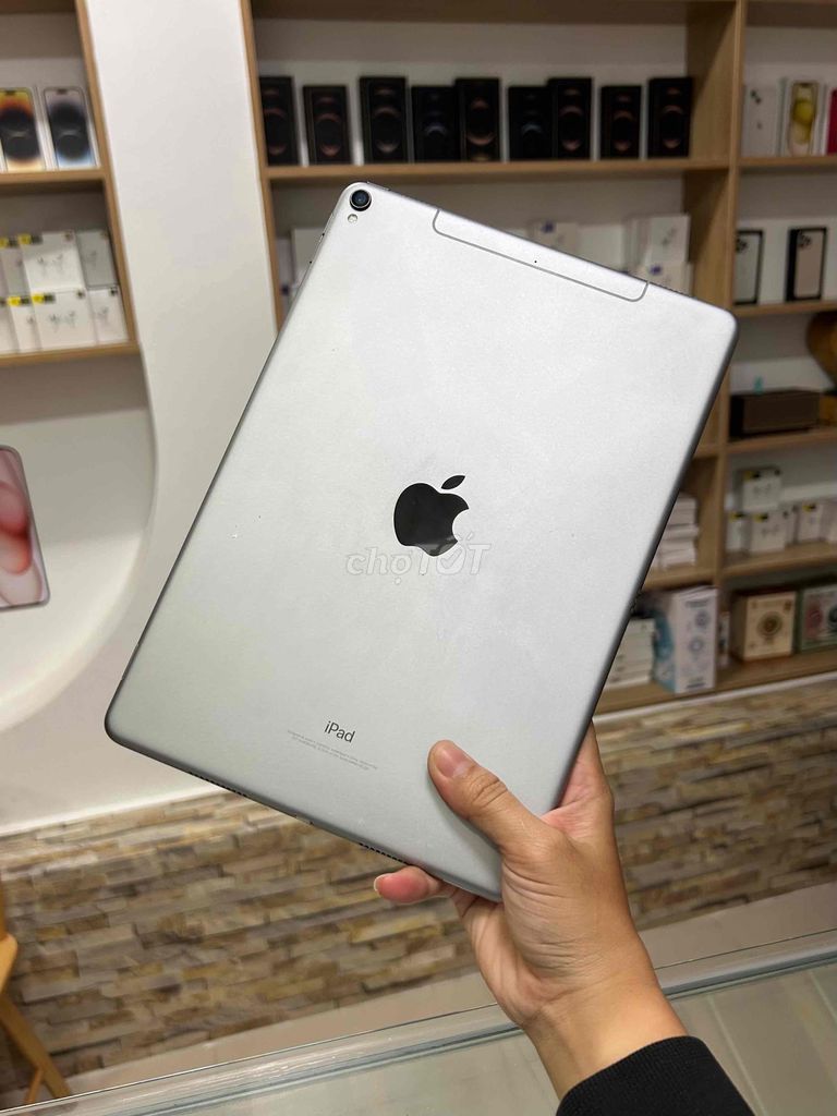 ipad pro 10.5 nguyên zin 4g màn đẹp pin cao