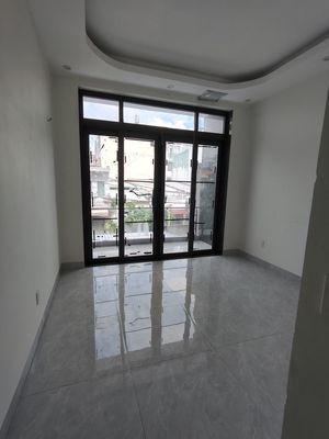 Mặt tiền Tây Sơn ngay chợ Tân Hương 4x20m, 2 lầu mới 16tr/th