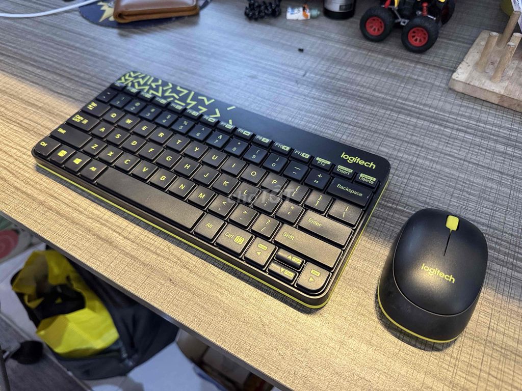 Bàn phím chuột Logitech Đen. Mua bán Phụ kiện (Màn hình, Chuột...) tại Huyện Vũ Thư Thái Bình được đăng bởi nguyễn thọ hình 1