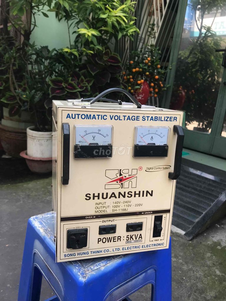 ổn áp 5kva chuyển điện ra 100-110-220v xài tốt