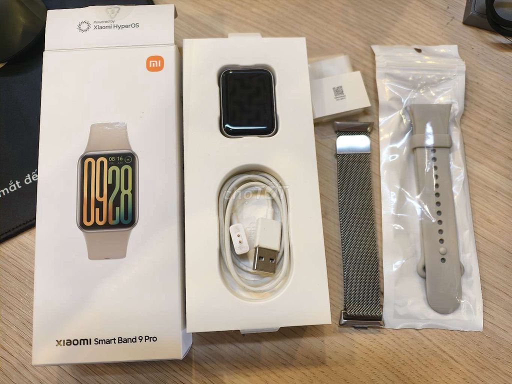 Xiaomi Smart Band 9 Pro Bạc Nữ. Mua bán Thiết bị đeo thông minh tại Quận Nam Từ Liêm Hà Nội được đăng bởi Mad Lee hình 1