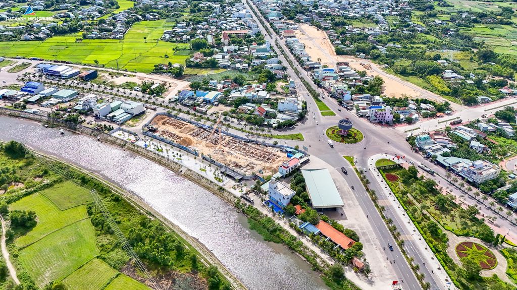 Bán nhà phố biệt thự solera quy nhơn 5 tầng mặt tiền long vân long mỹ Bán nhà phố biệt thự solera quy nhơn 5 tầng mặt tiền long vân long mỹ