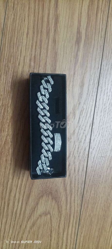 Bộ trang sức nam kim loại Bạc Mới. Mua bán Phụ kiện thời trang khác tại Quận 4 Tp Hồ Chí Minh được đăng bởi Thiên Ý hình 1